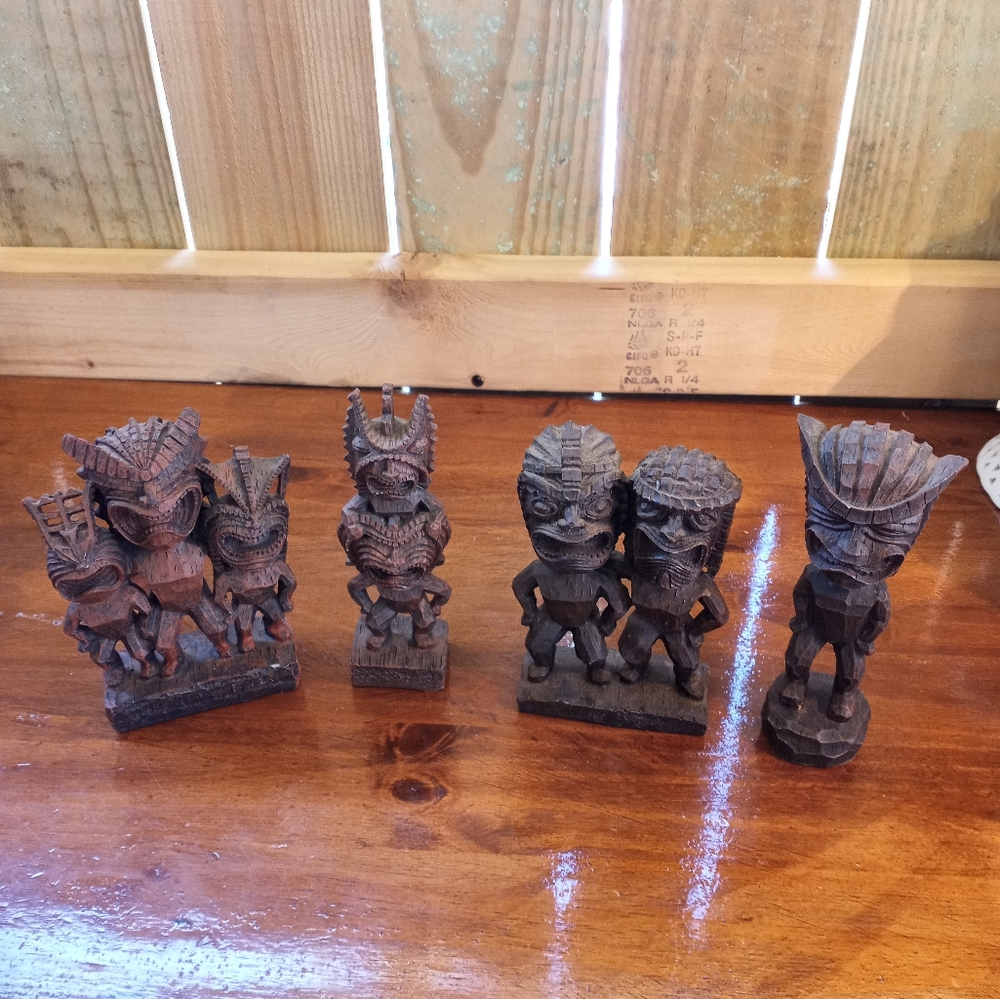 Set Resin Tiki Figurines